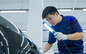 问界西部自驾游服务保障展现硬核实力，实现全国首例卫星通话救援
